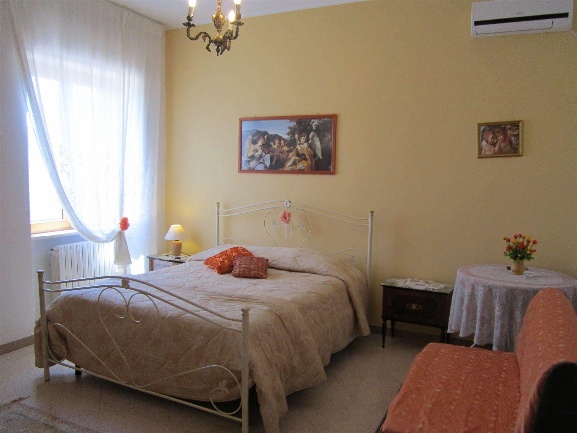 B&B Casa Mariangi Кастеллана-Гротте Экстерьер фото